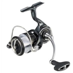 Daiwa 24 Luvias PC LT 2500D Avokela